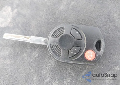 2014 Ford Escape S z USA, uszkodzony, nr VIN 1FMCU0F7XEUC05083